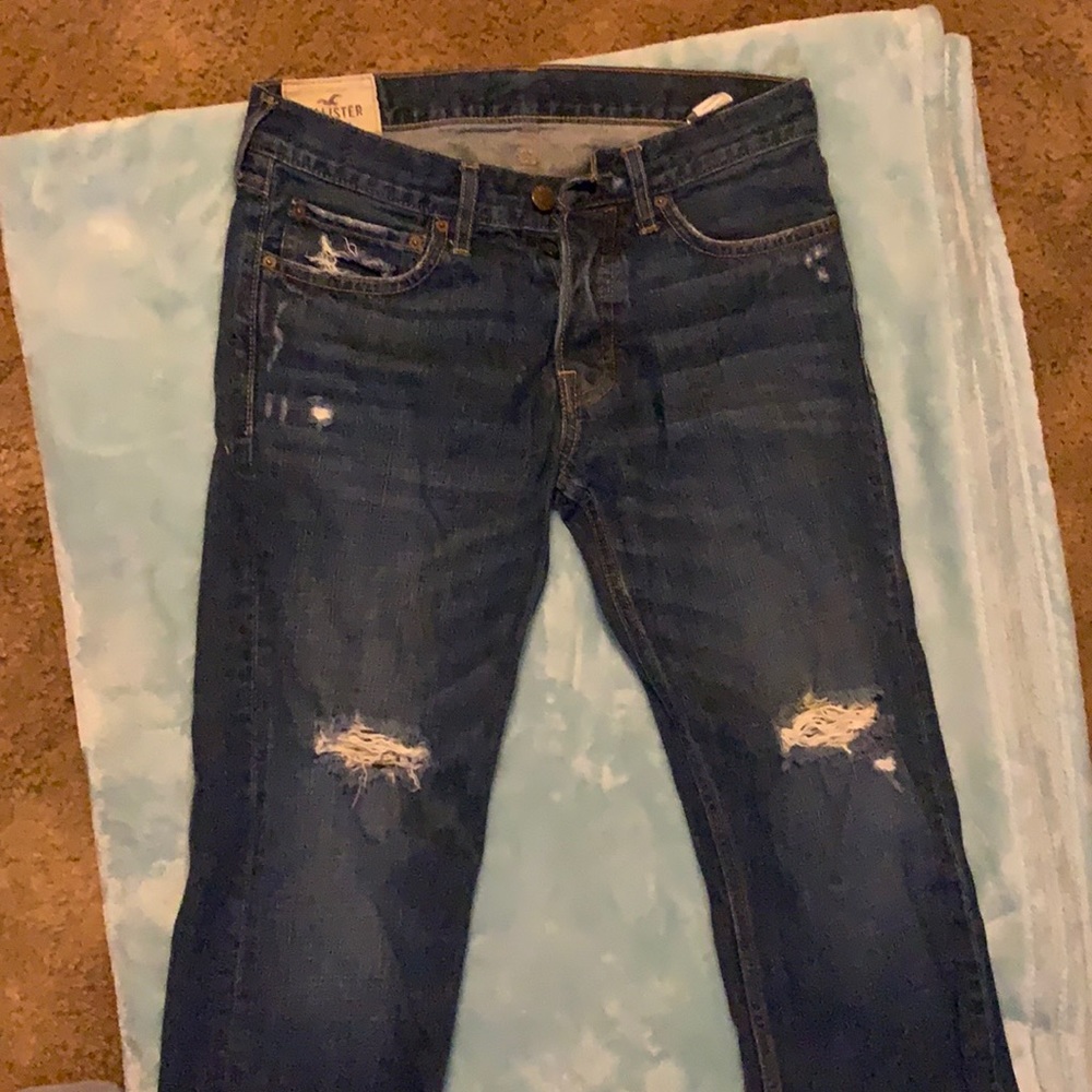 Men’s Hollister blue jeans